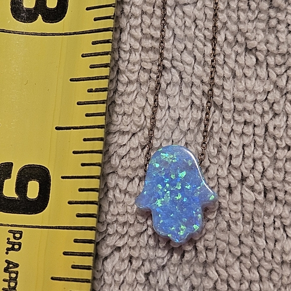 925 STERLING SILVER GOLD CHAIN WITH A FIRE OPAL 🪬 HAMSA. SPECTACULAR. PICS 📸 - Picture 3 of 8